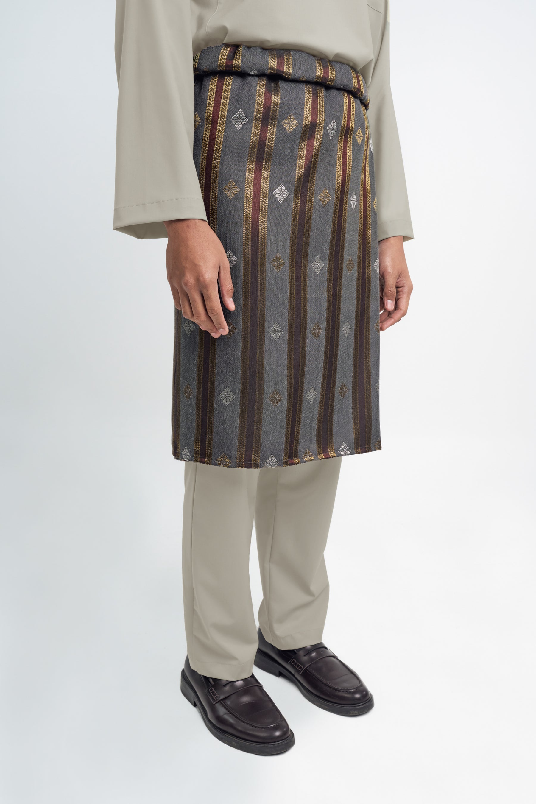 Patawali Classic Fit Baju Melayu Cekak Musang - Light Khaki
