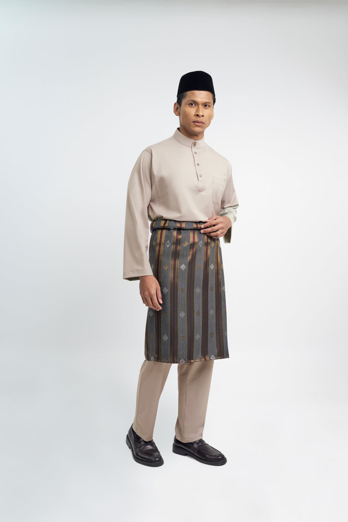 Patawali Classic Fit Baju Melayu Cekak Musang - Light Taupe