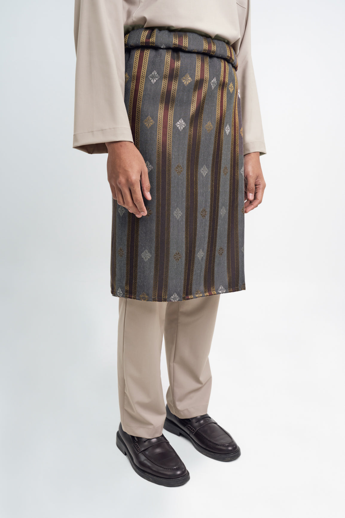 Patawali Classic Fit Baju Melayu Cekak Musang - Light Taupe