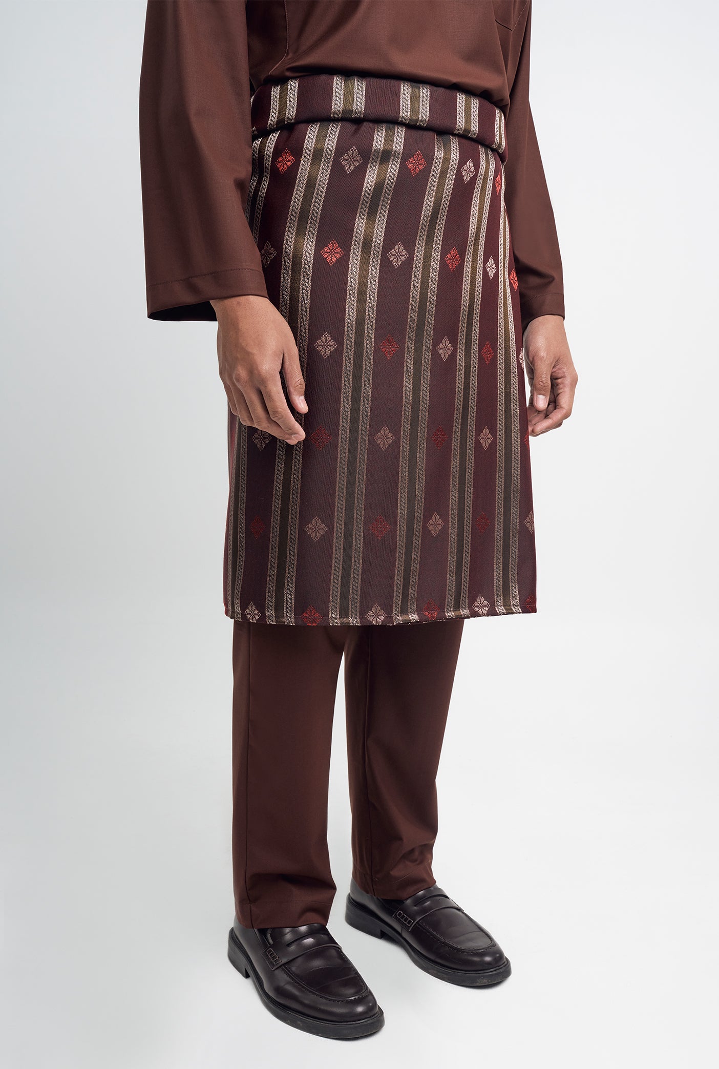 Patawali Classic Fit Baju Melayu Cekak Musang - Dark Brown