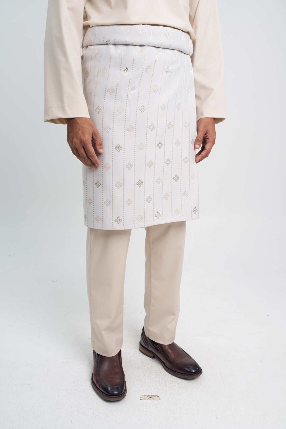 Patawali Modern Fit Baju Melayu Cekak Musang - Ecru Beige