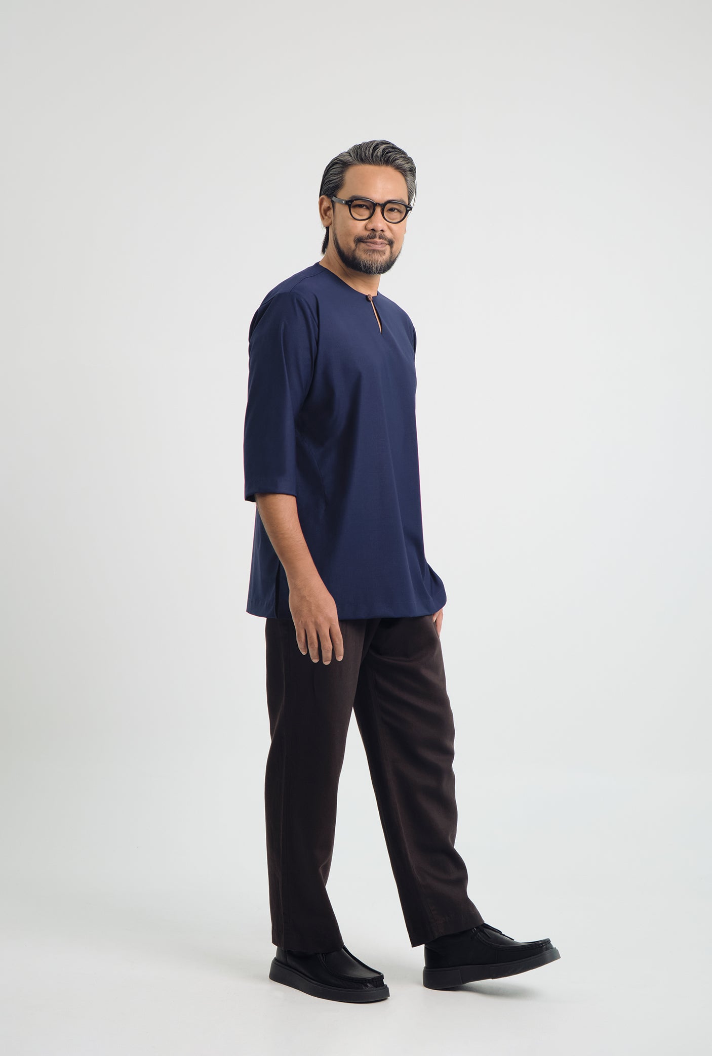 Patawali Three Quarter Sleeve Top - Dark Navy