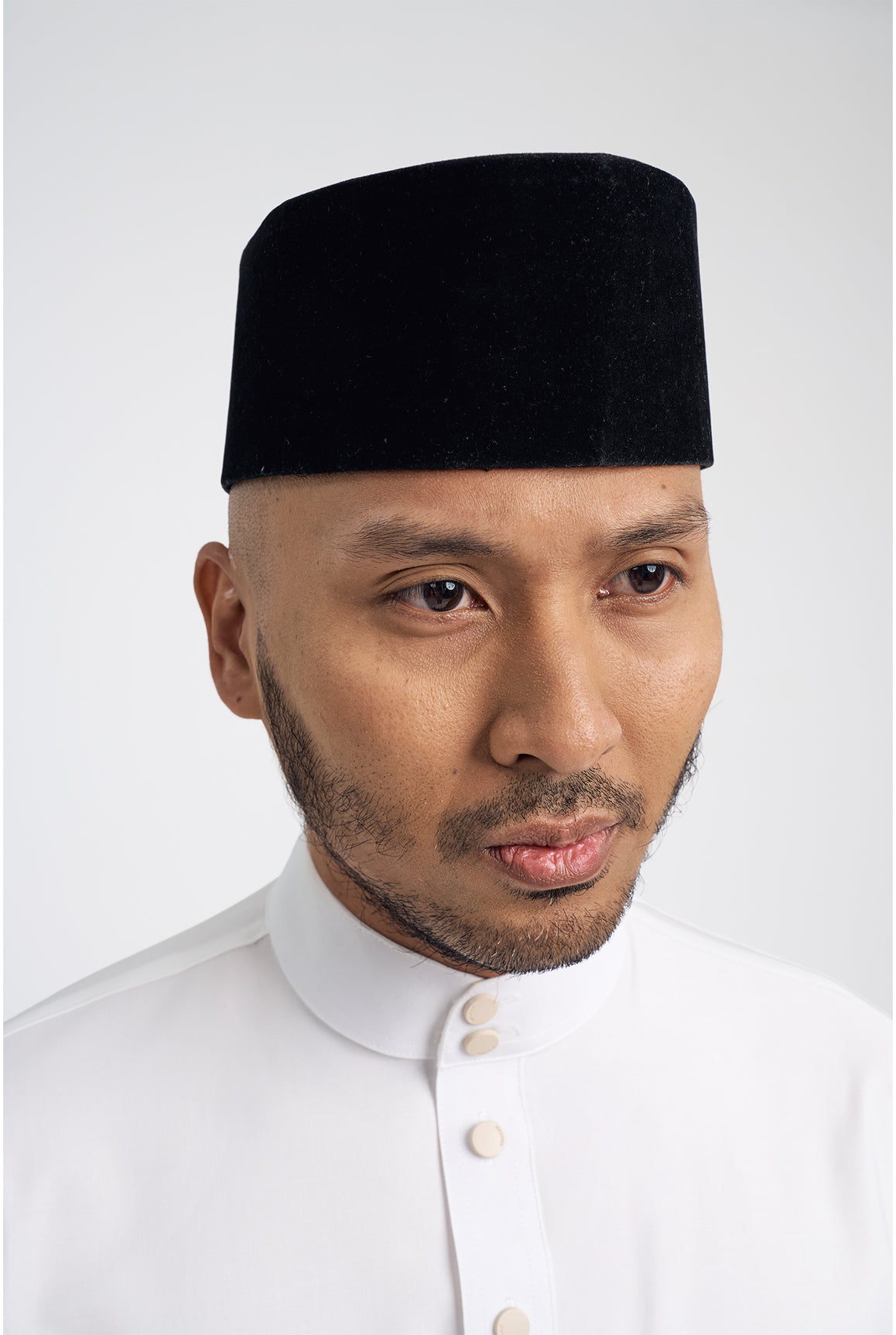 Patawali Modern Fit Baju Melayu Cekak Musang - Antique White