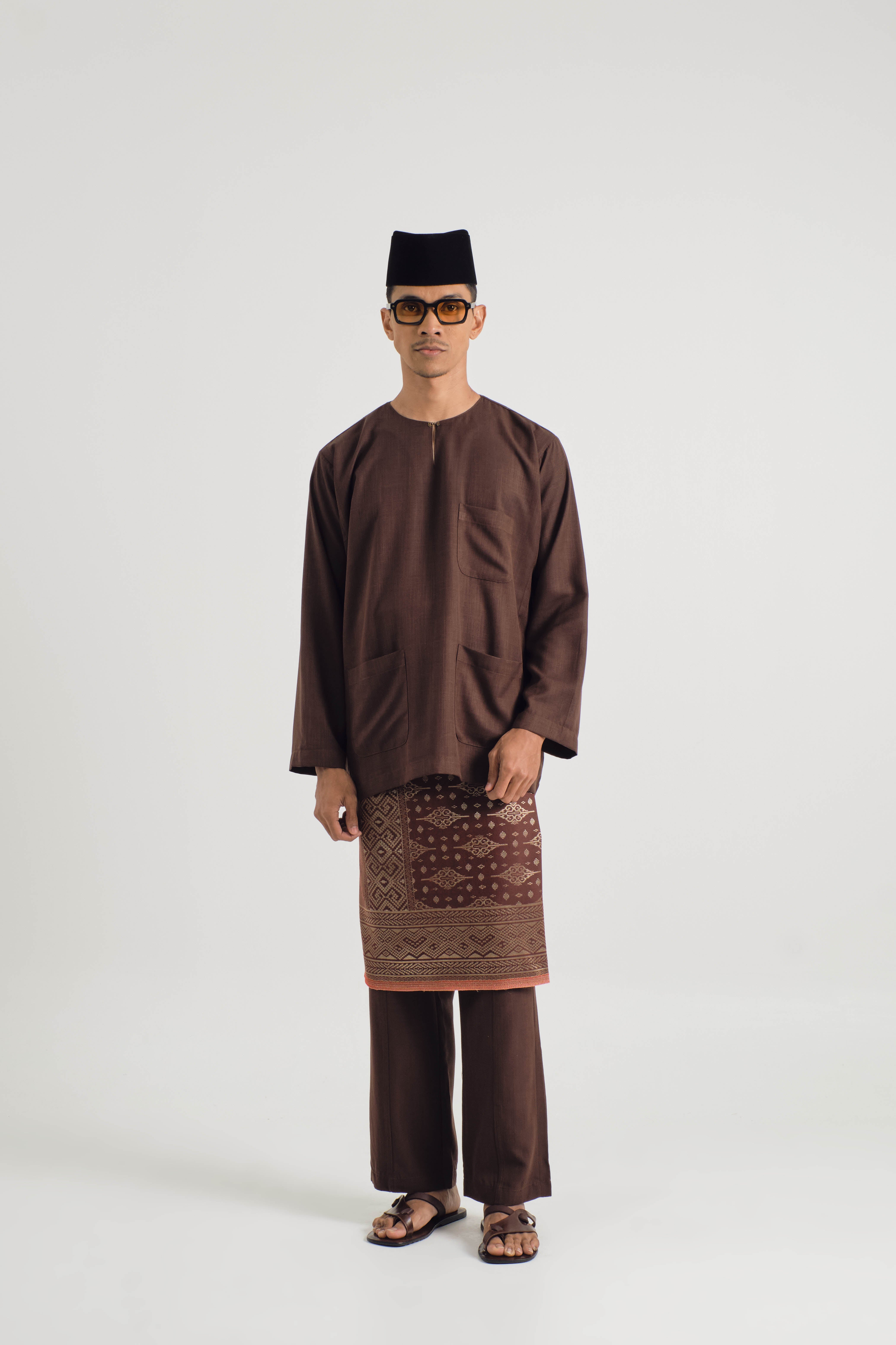 OG' Series Baju Melayu Teluk Belanga Klasik Seluar Modern - Perang Tua