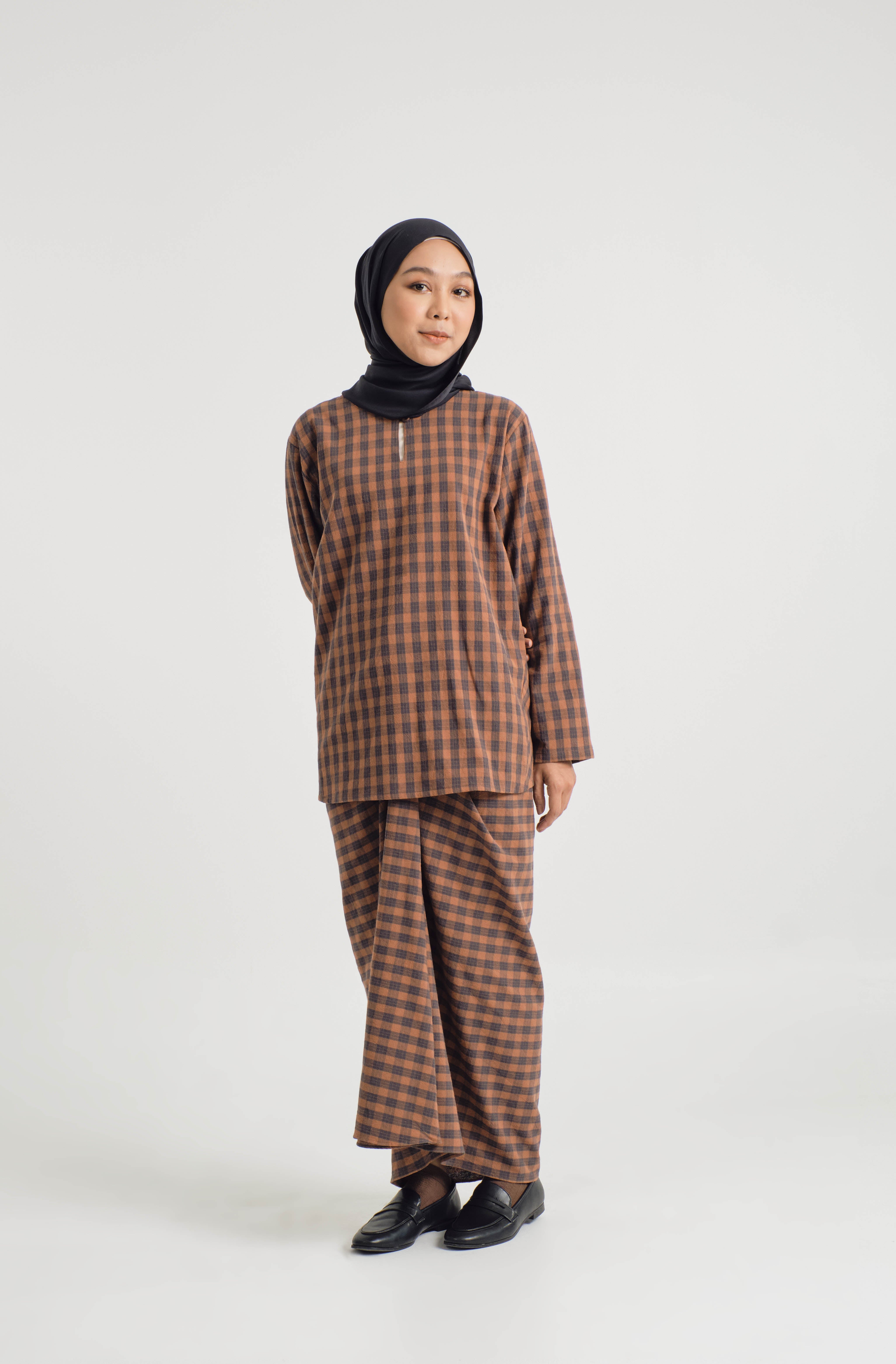 Mansoor Baju Kurung Pendek - Plaid Caramel Brown