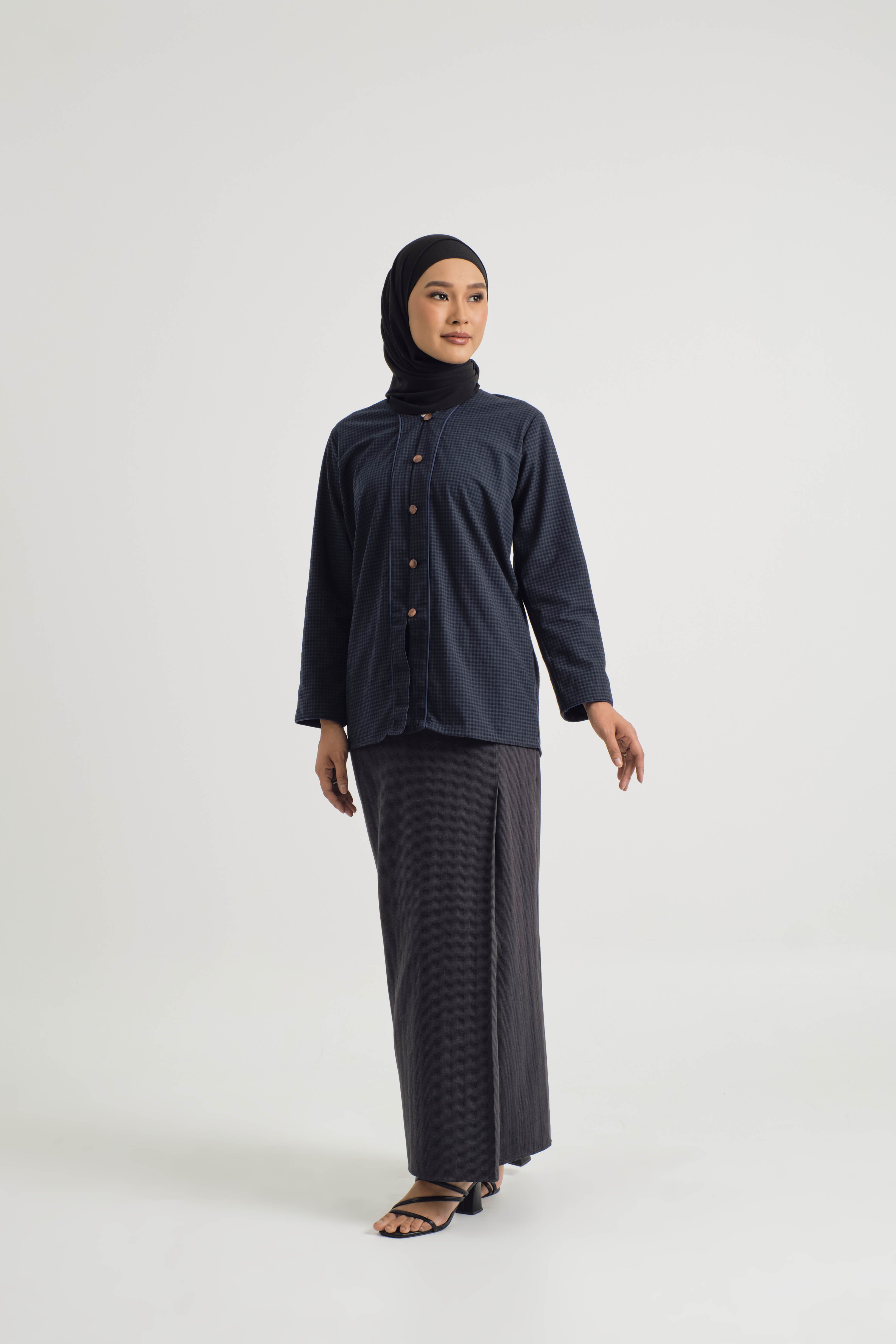 Jalenan Women Kebaya - Plaid Dark Blue