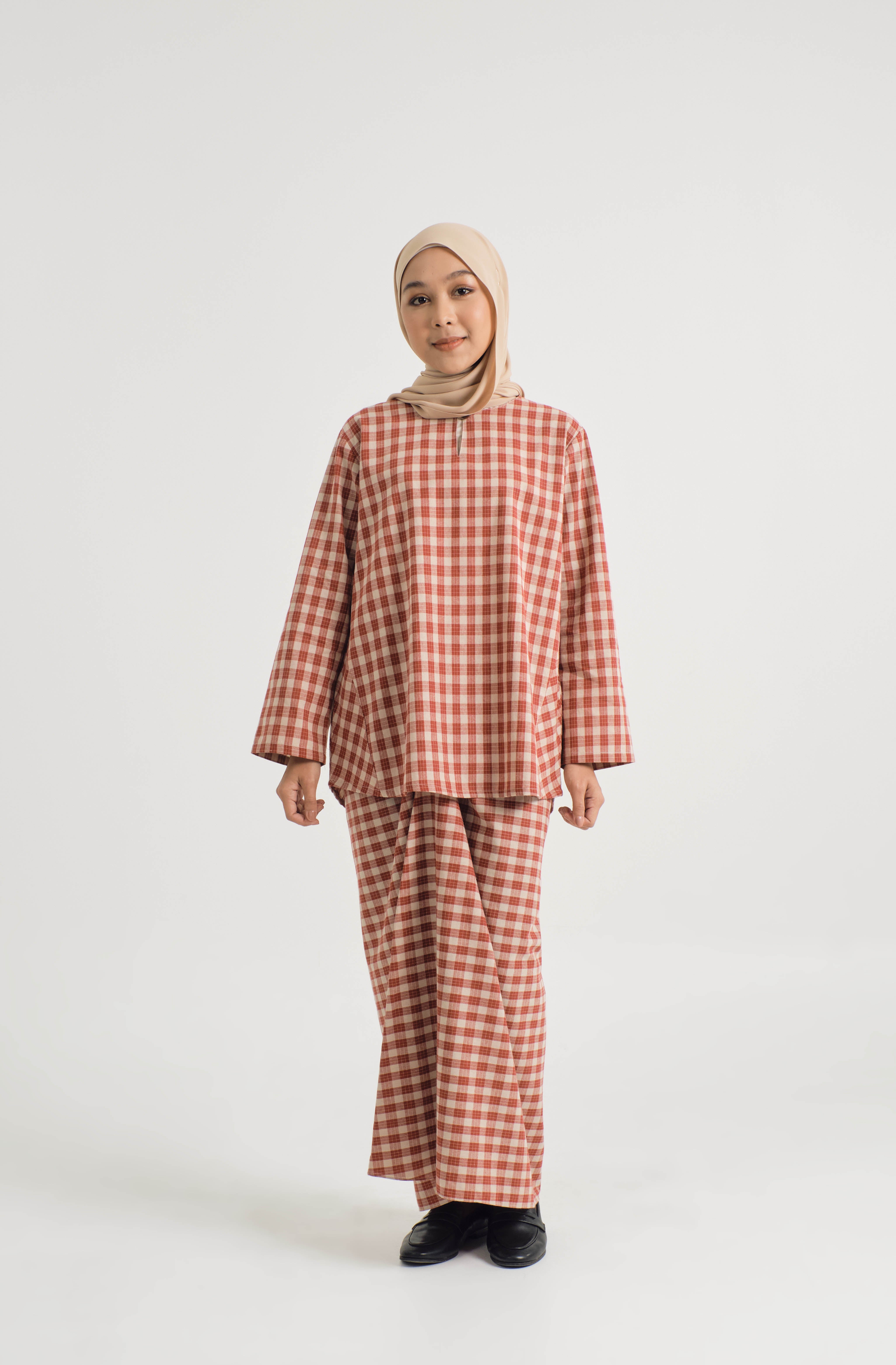 Mansoor Baju Kurung Pendek - Plaid Rust Red