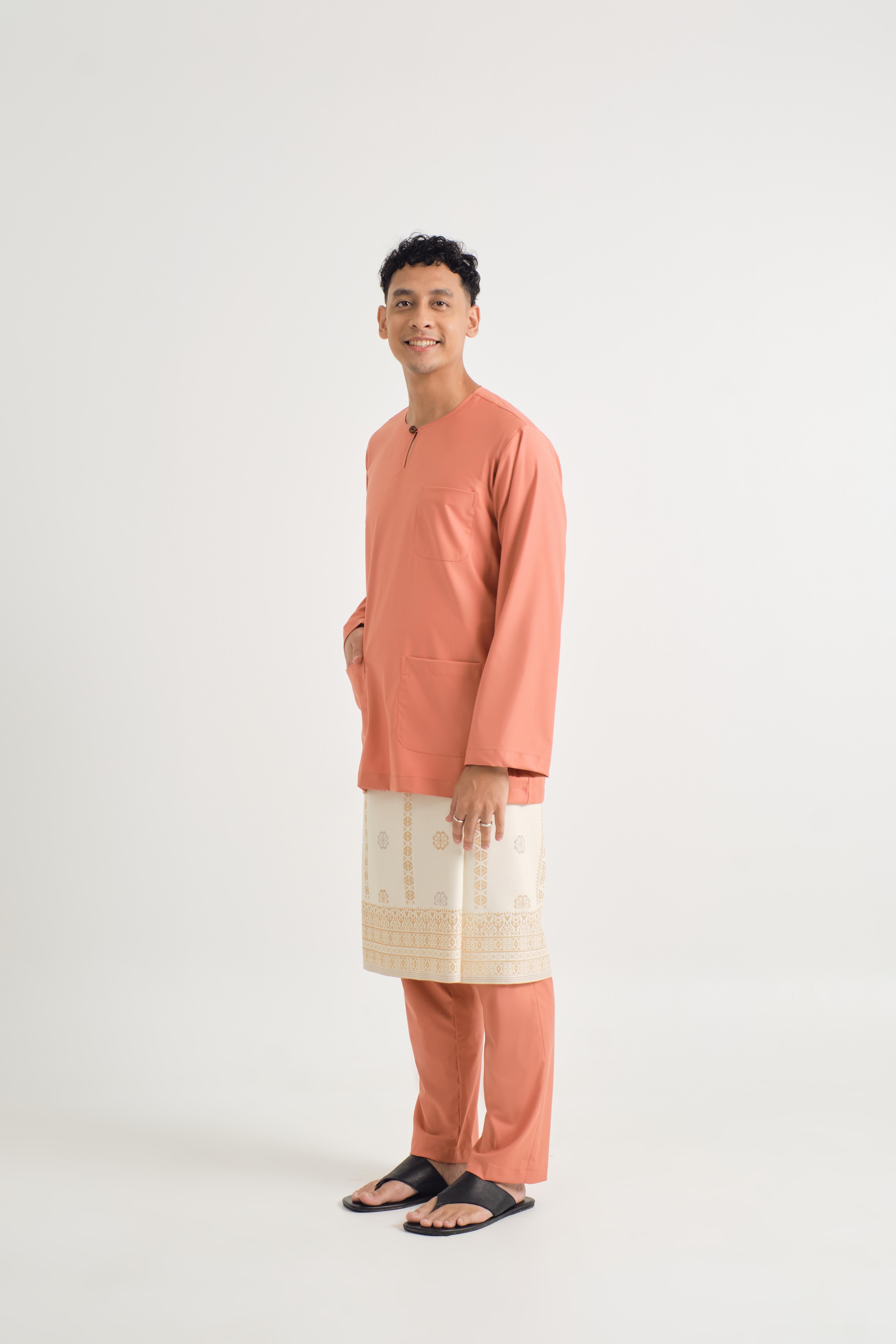 Patawali Classic Fit Baju Melayu Teluk Belanga - Pumpkin