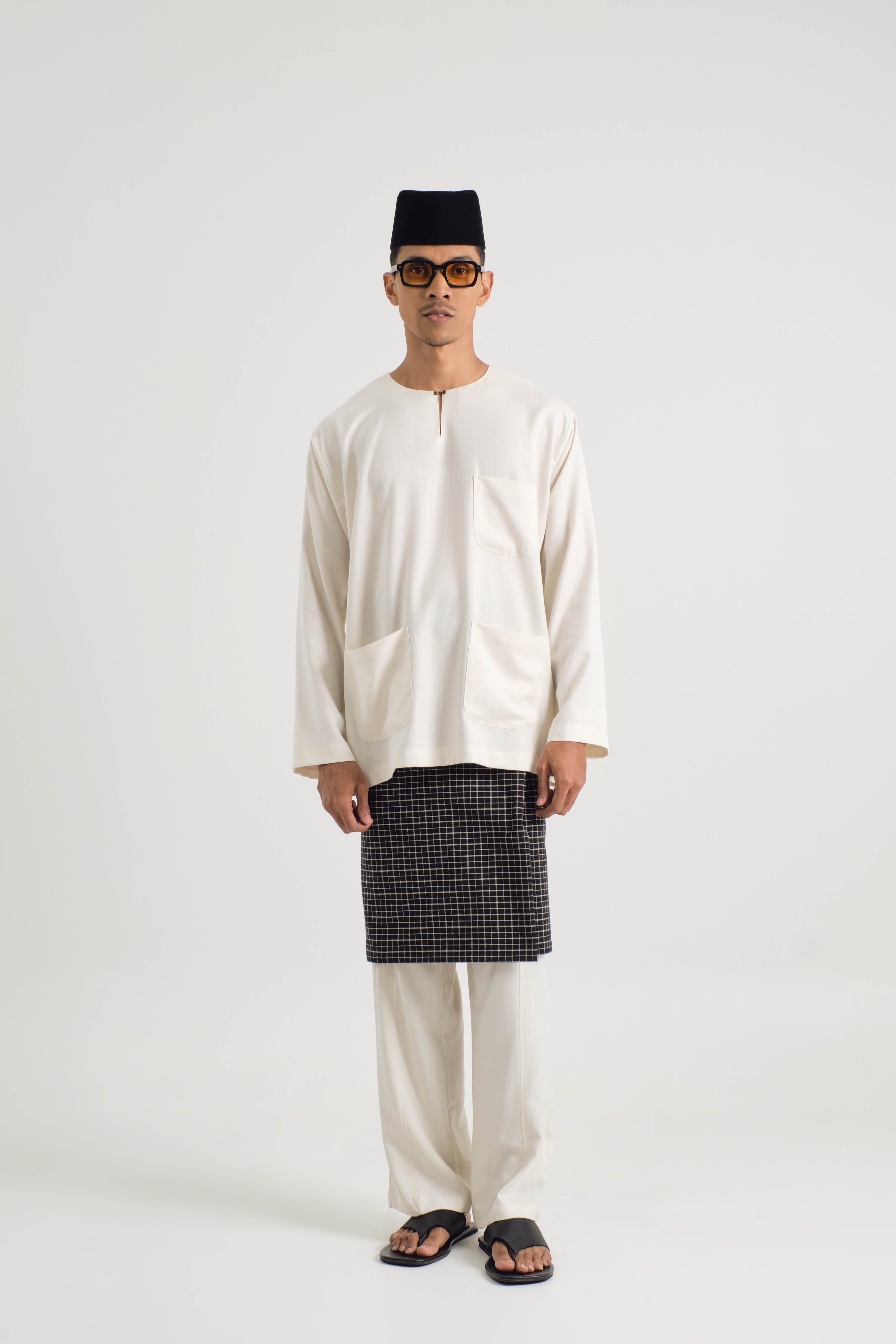 OG' Series Baju Melayu Teluk Belanga Klasik Seluar Ikat - Putih Gading