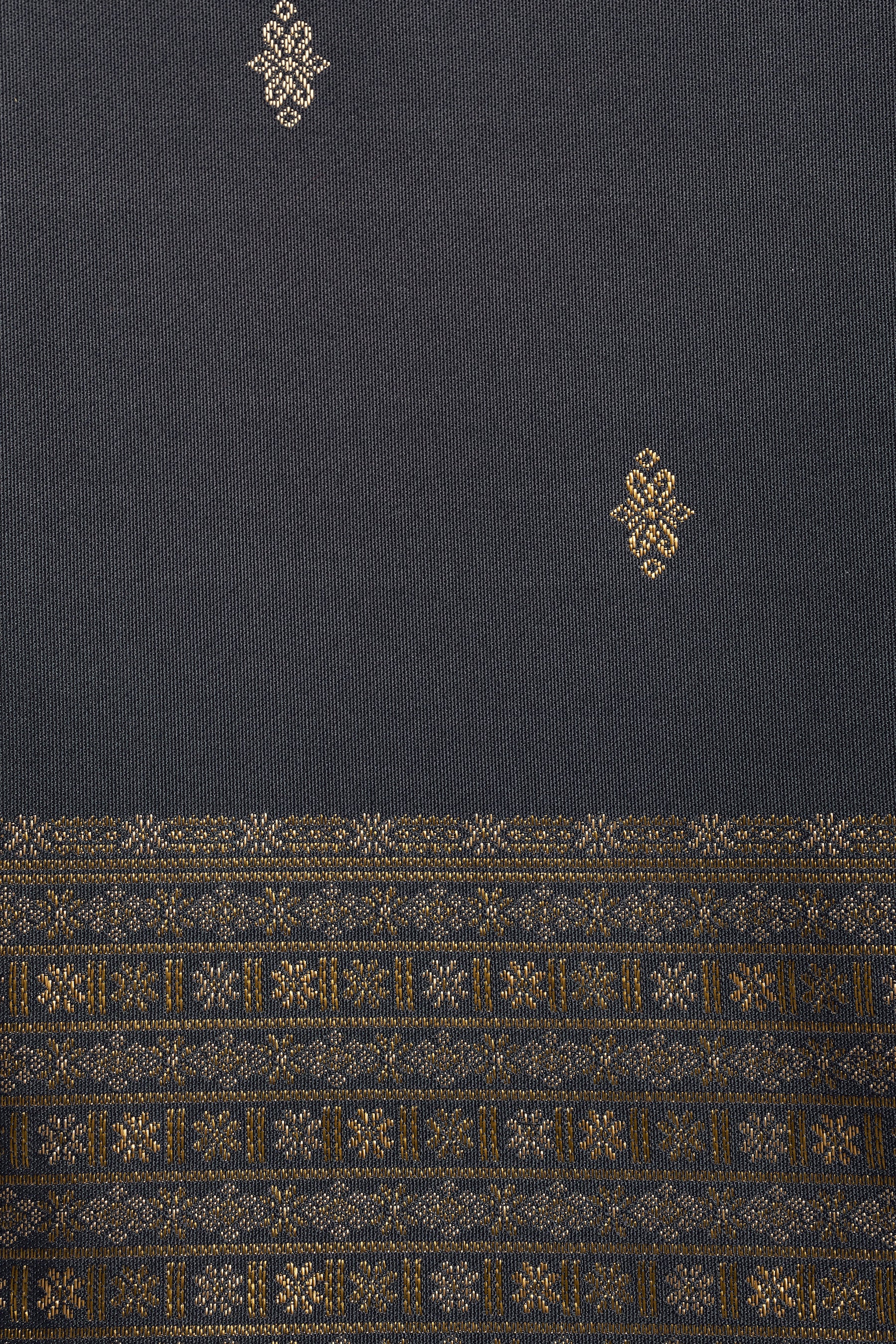 Samping Tebaran Bujur Kesuma - Gold Black