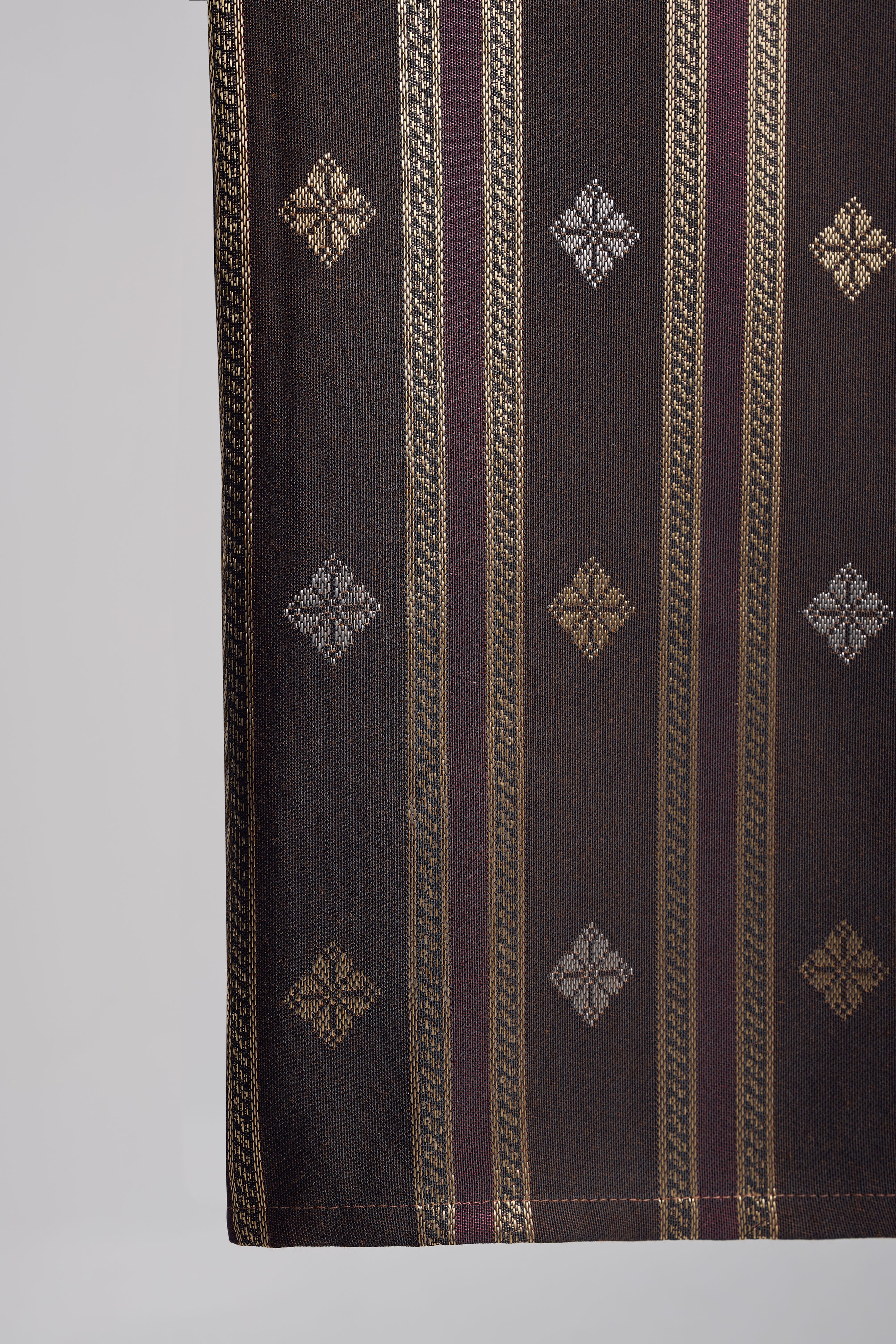 Samping Galur Kelopak - Coklat Merah