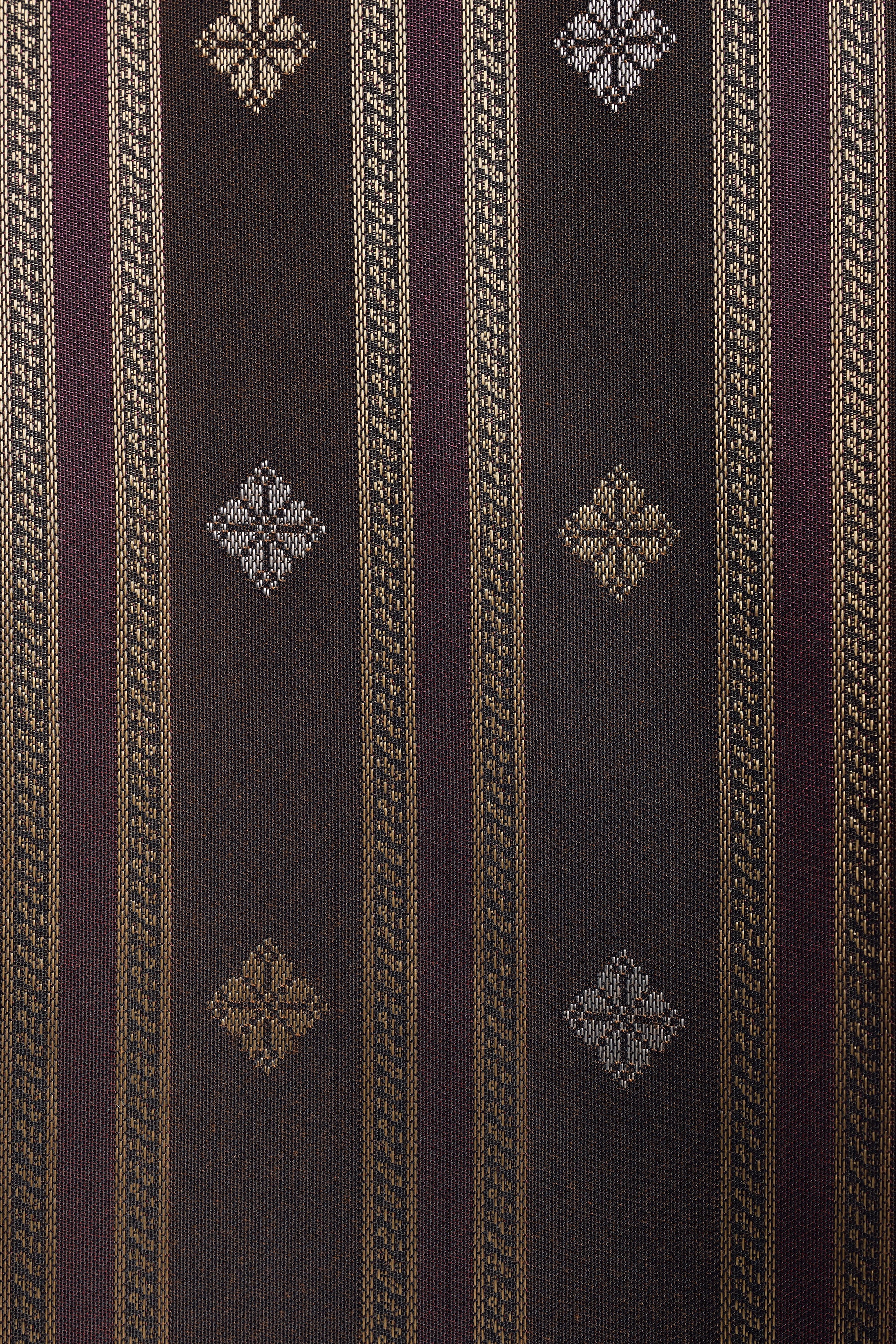 Samping Galur Kelopak - Coklat Merah