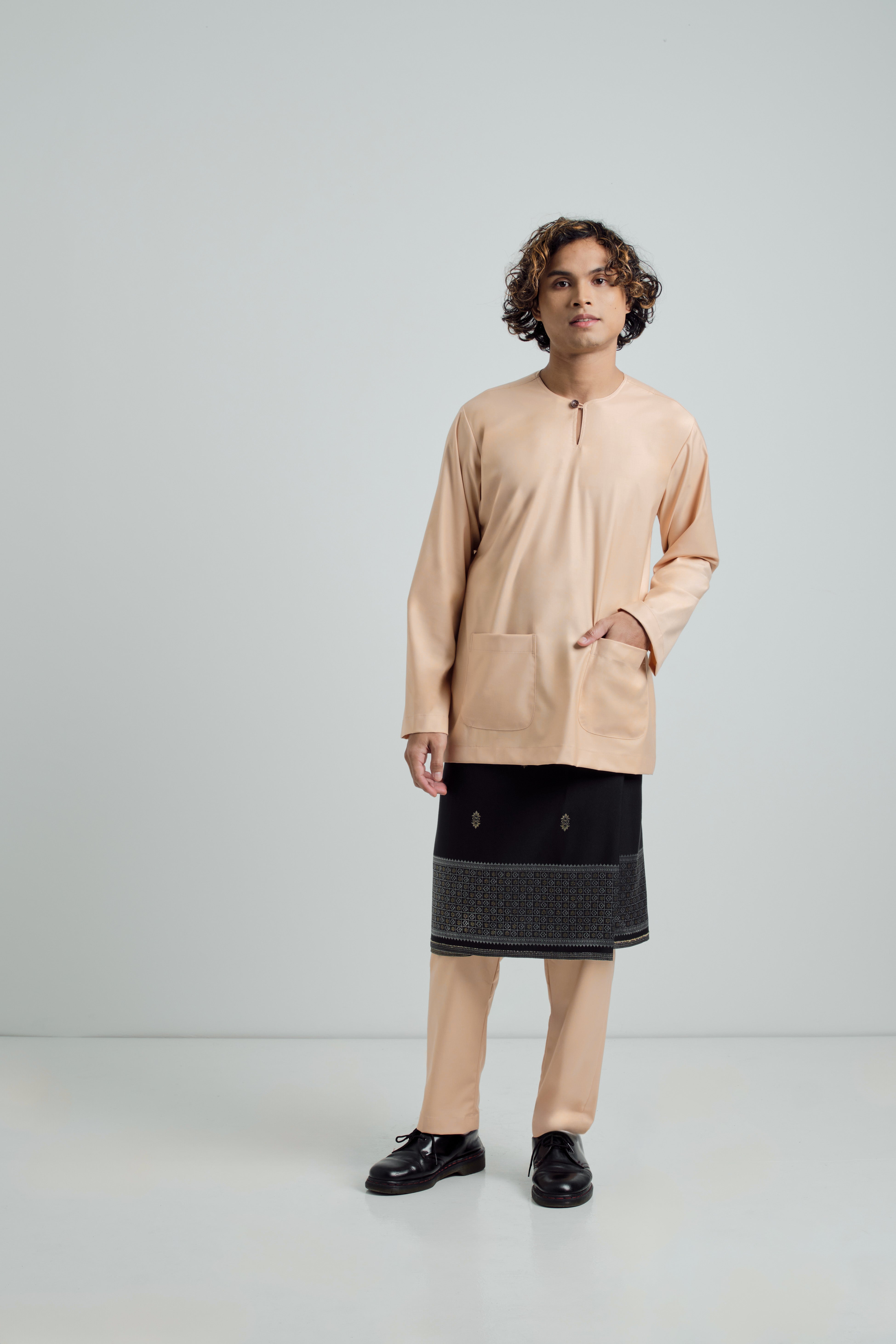 Patawali Modern Fit Baju Melayu Teluk Belanga - Sandy Brown