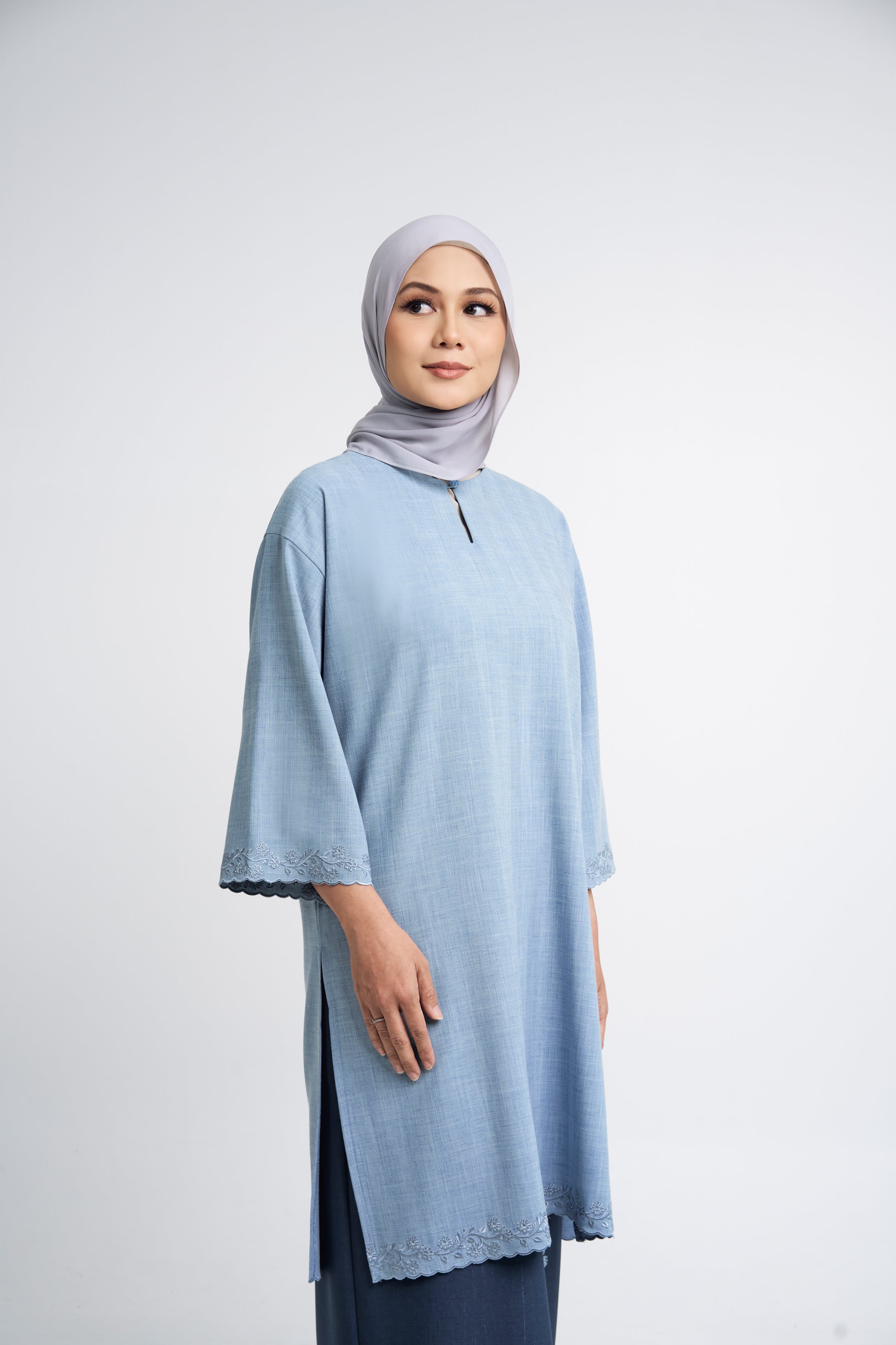 Setanjong Kurung Labuh  -  Blue
