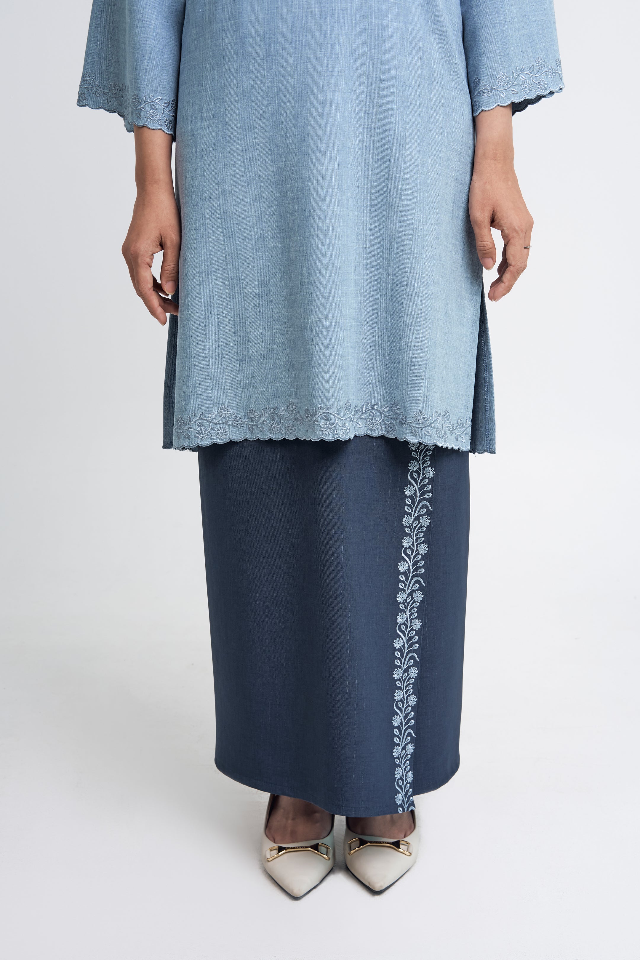 Setanjong Kurung Labuh  -  Blue