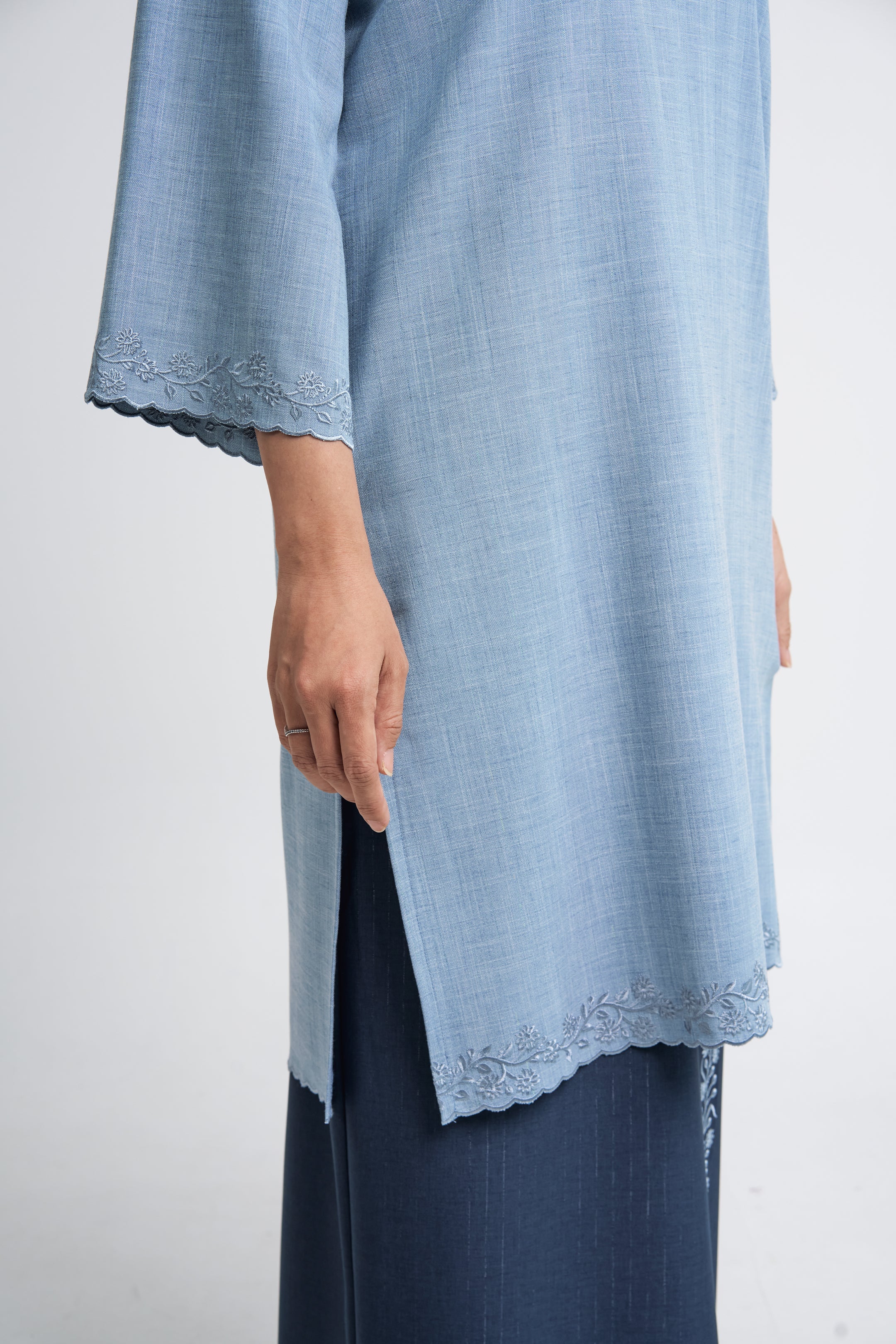 Setanjong Kurung Labuh  -  Blue