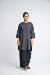 Setanjong Kurung Labuh  -  Black