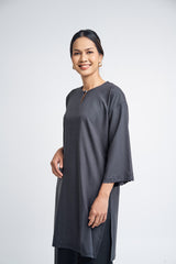 Setanjong Kurung Labuh  -  Black