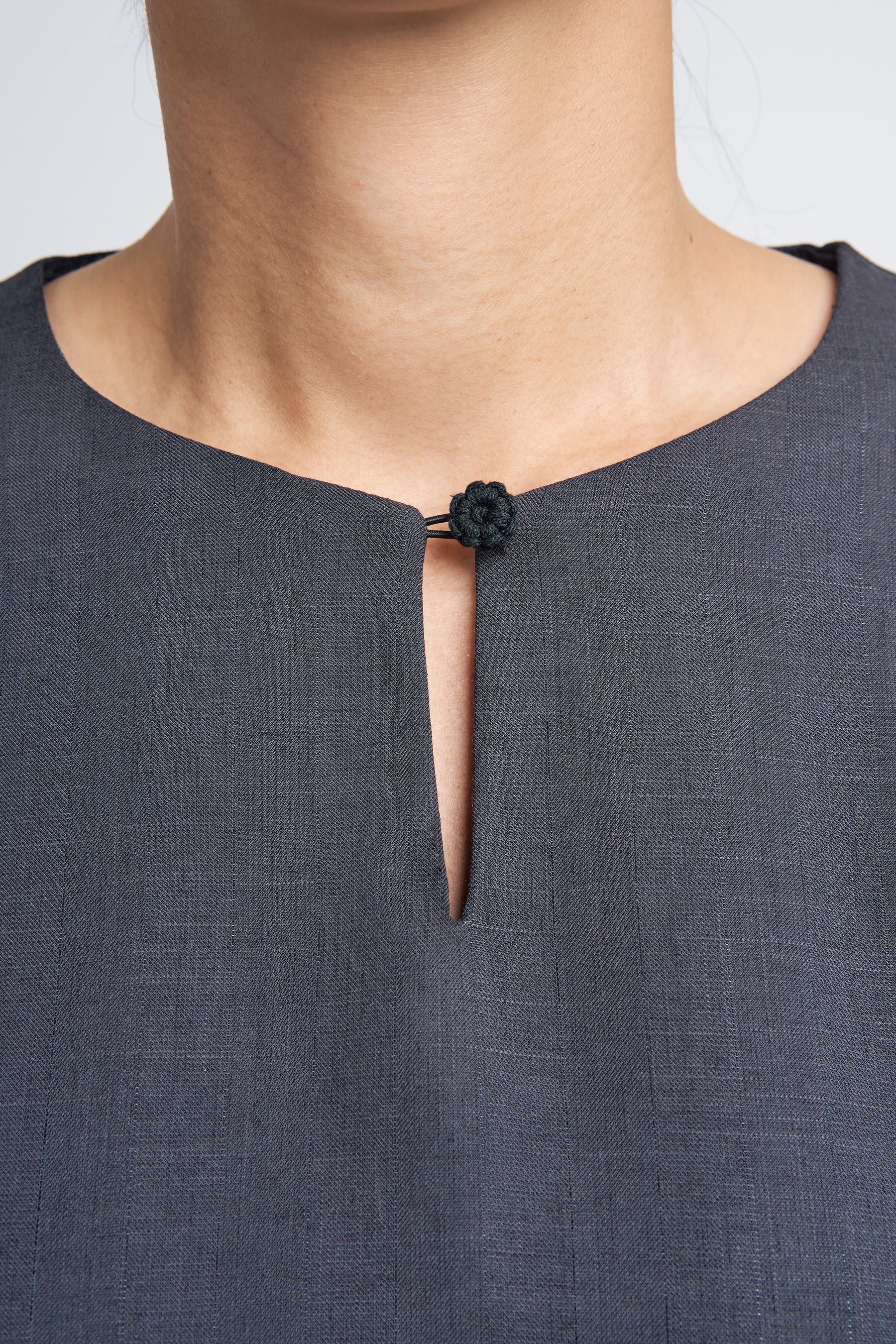 Setanjong Kurung Labuh  -  Black