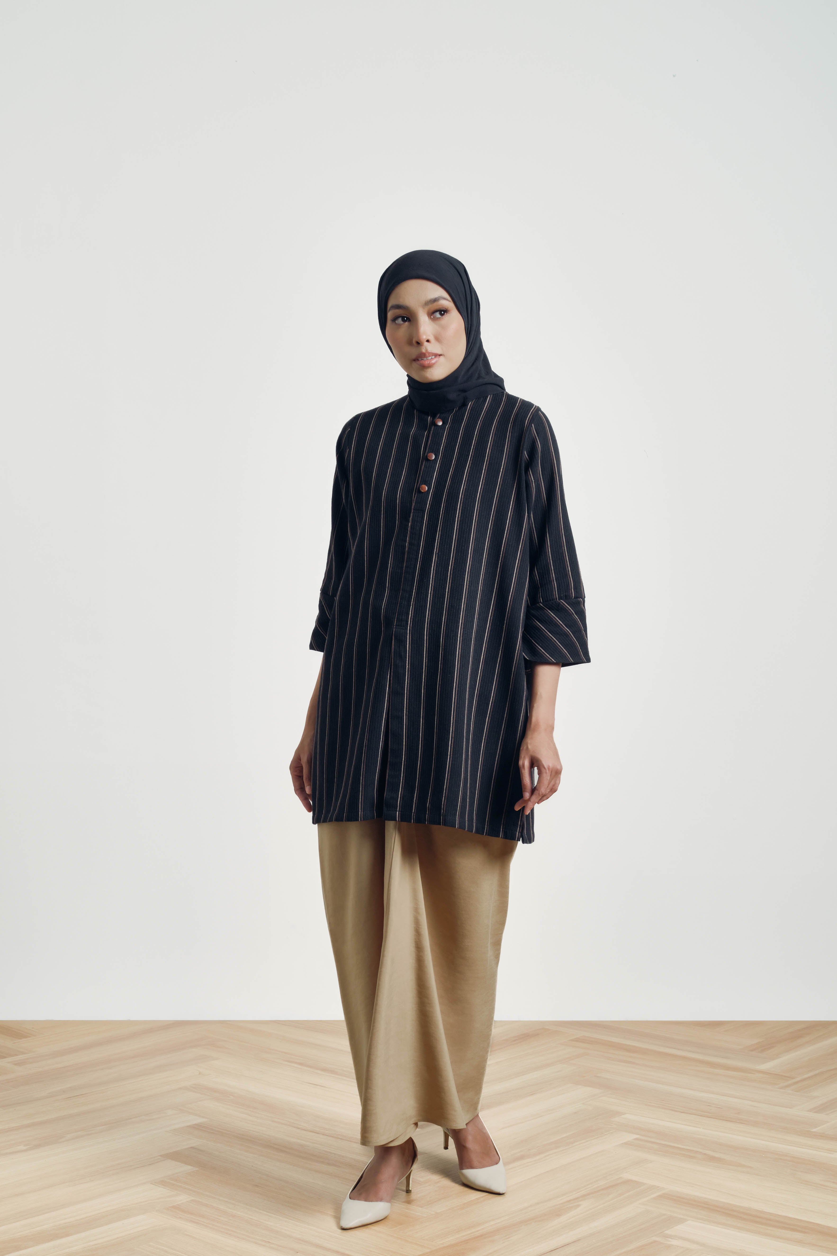 Mansoor Baju Kurung Cekak Musang - Black Brown Stripe