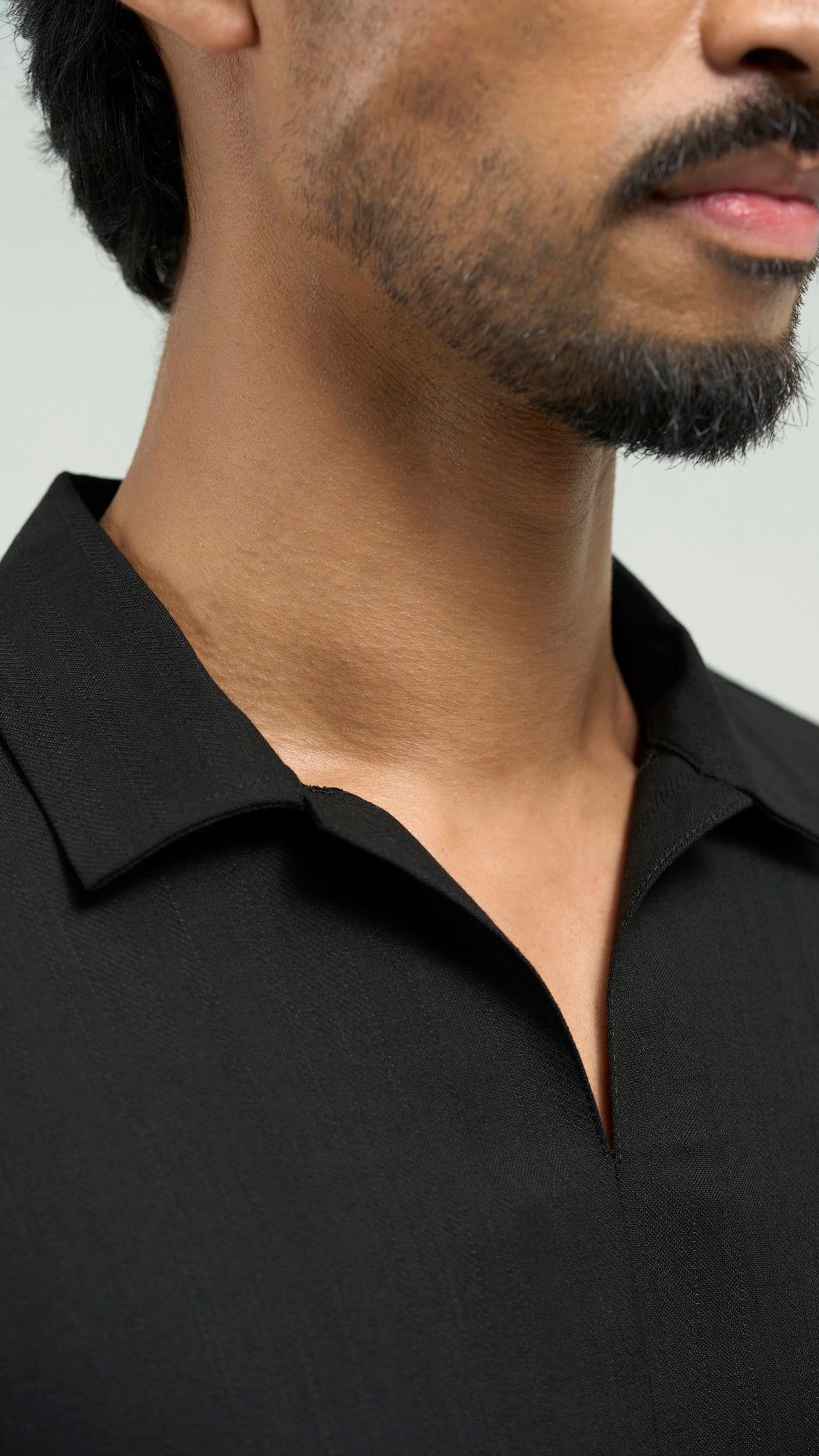 Tasor Modern Fit Collared Quarter Sleeve Top - Black
