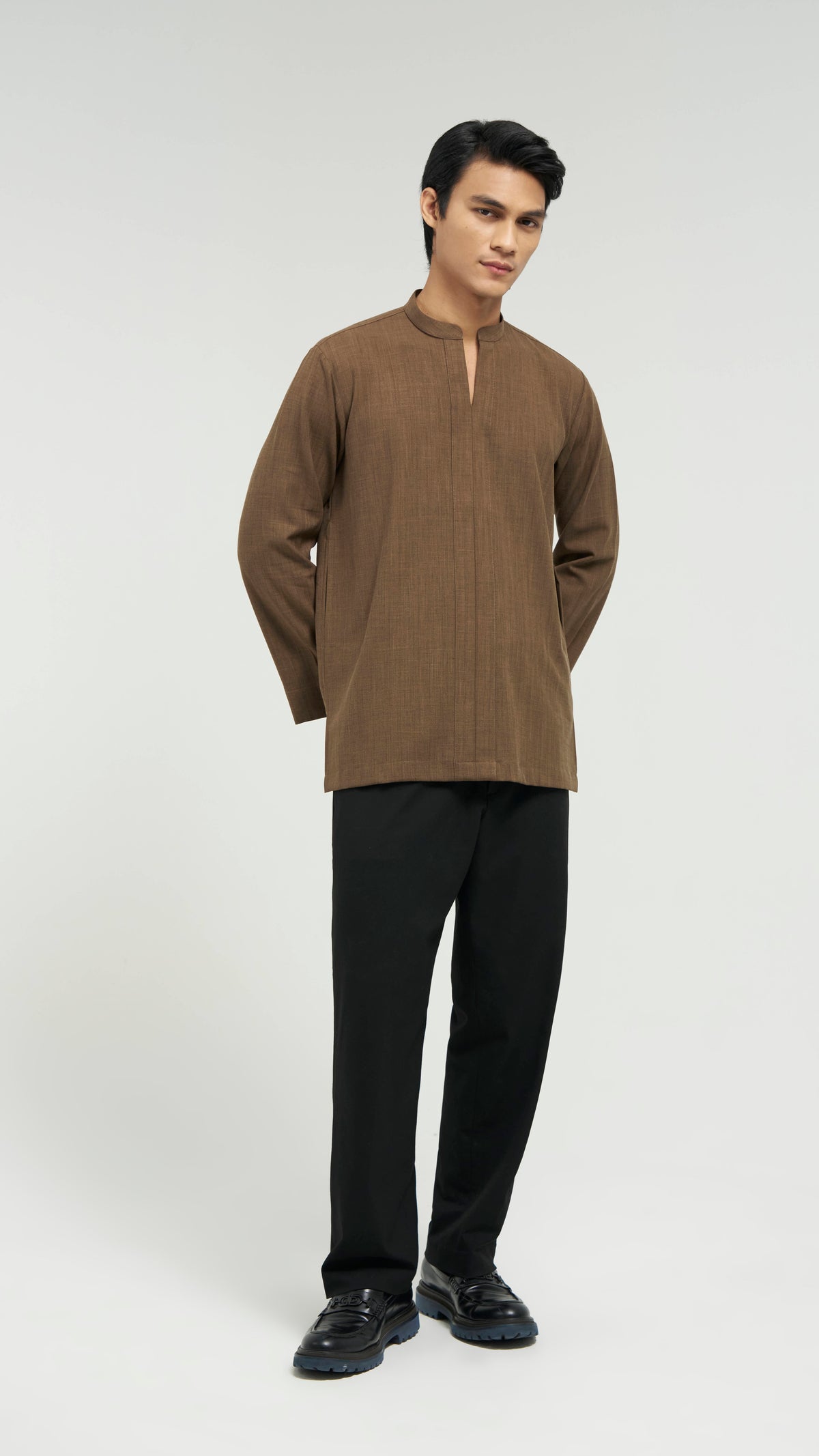 Tasor Modern Fit Collared Top - Dark Brown