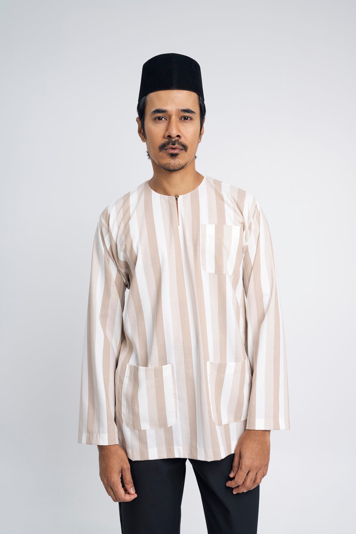 Artisan Tulang Belut Men Top - Light Brown
