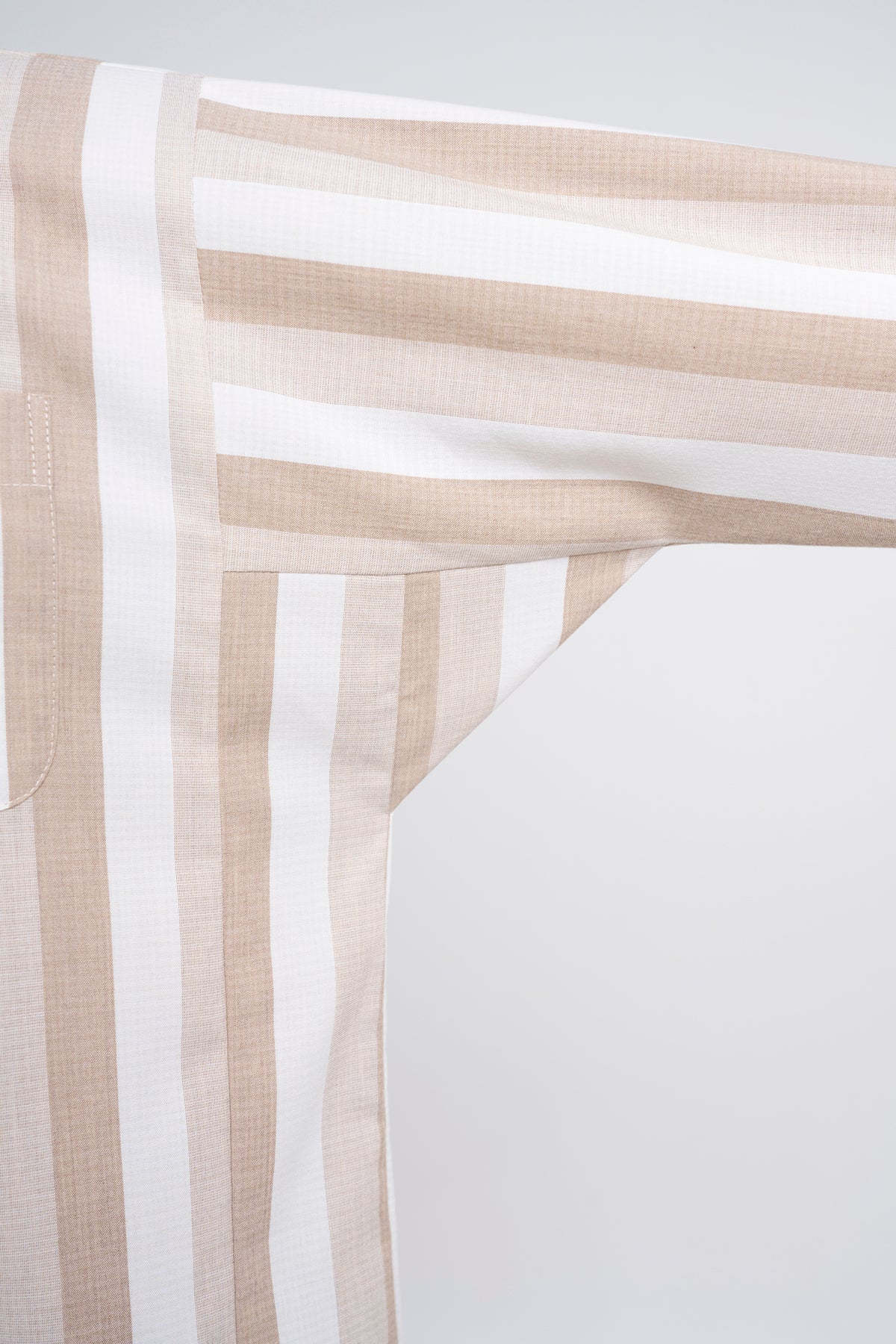 Artisan Tulang Belut Men Top - Light Brown