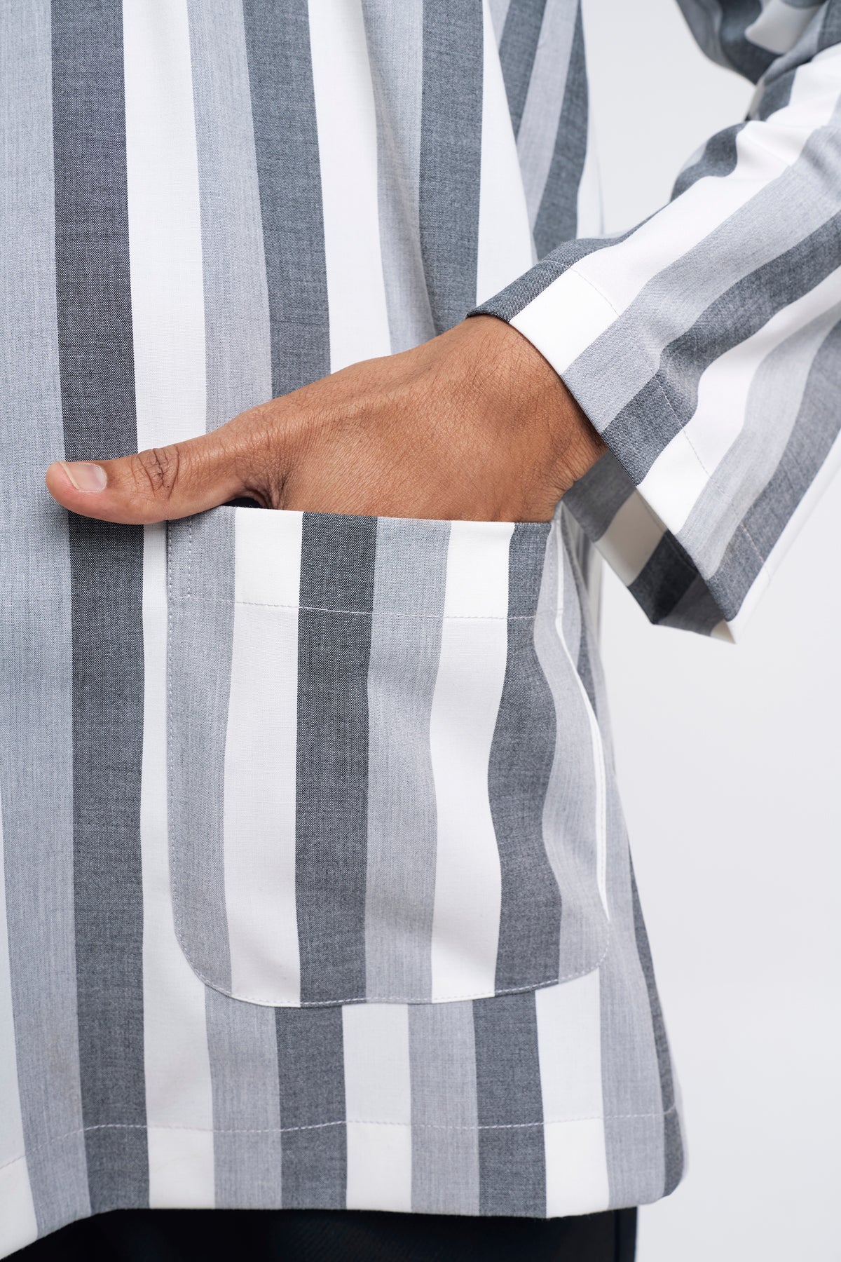 Artisan Tulang Belut Men Top - Grey