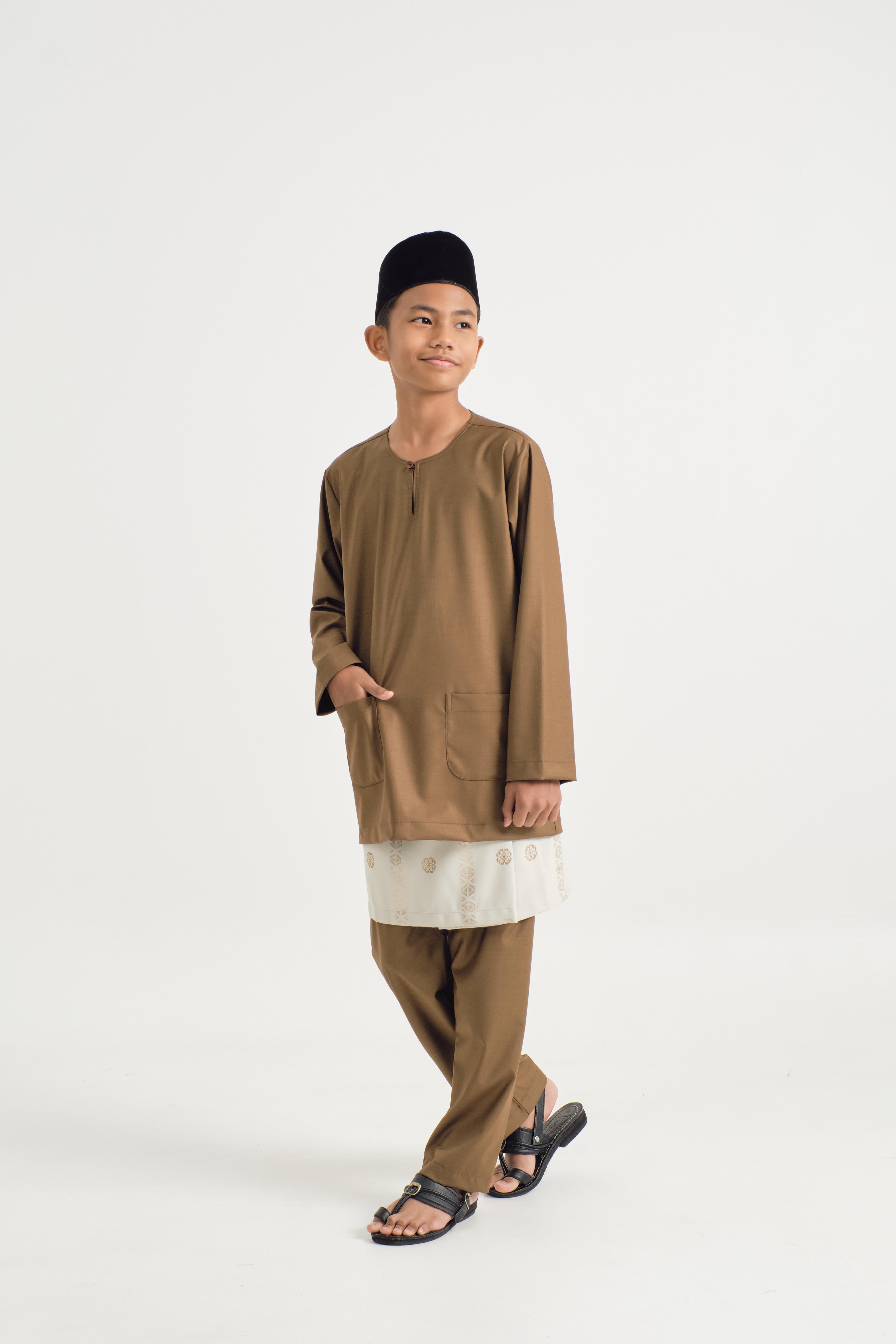 Patawali Boys Baju Melayu Teluk Belanga - Walnut