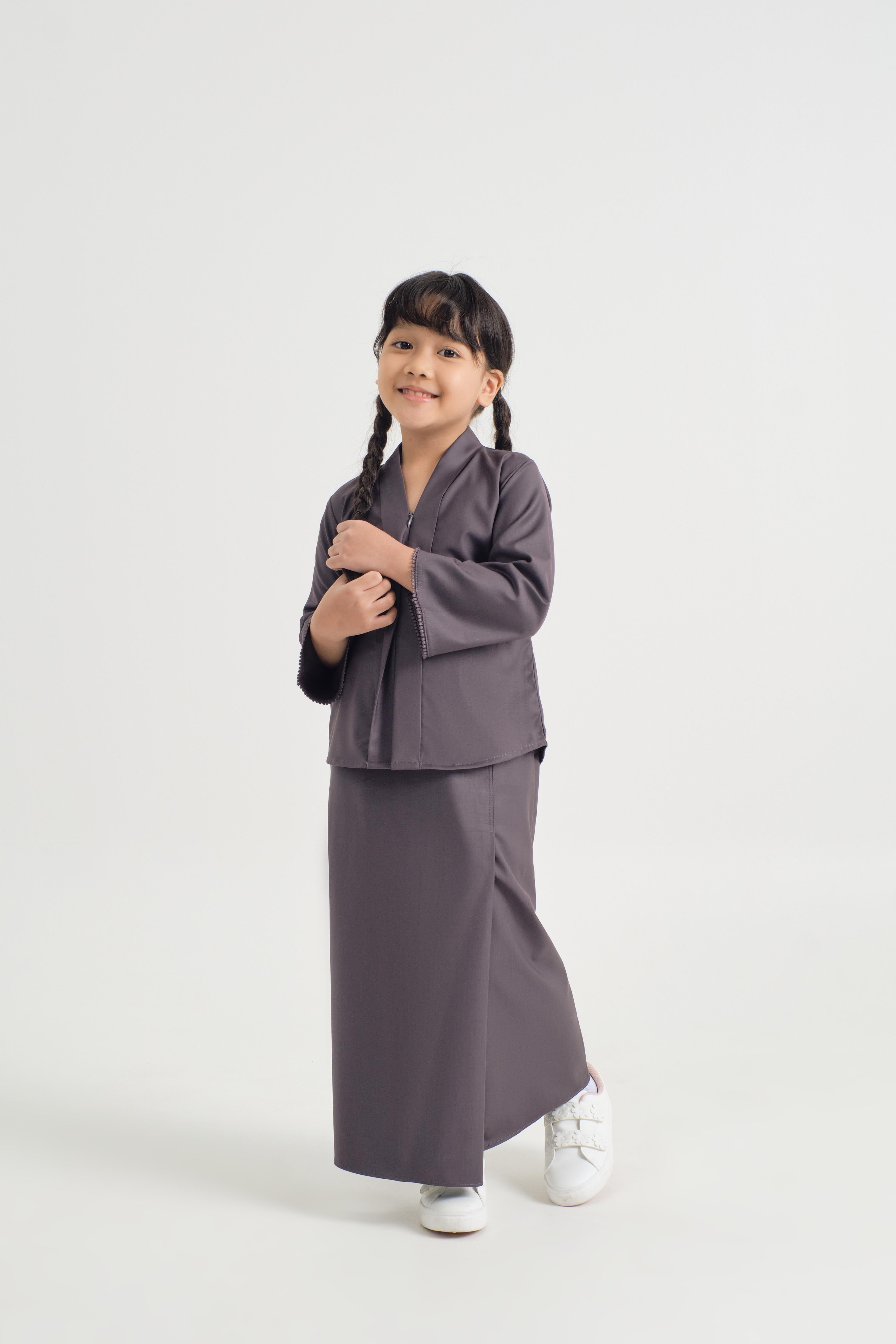 Patawali Girl Kebaya - Lead Grey