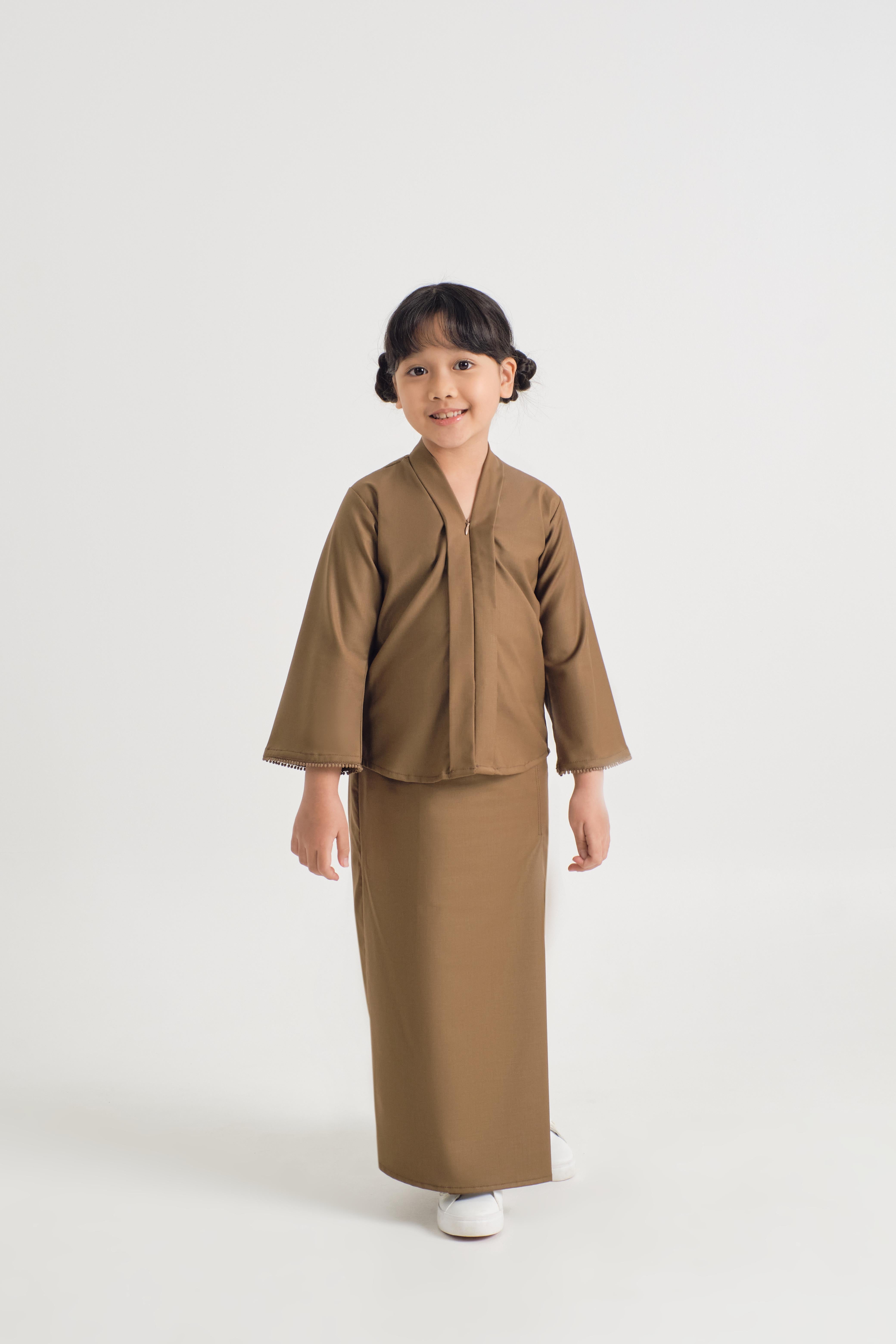 Patawali Girl Kebaya - Walnut