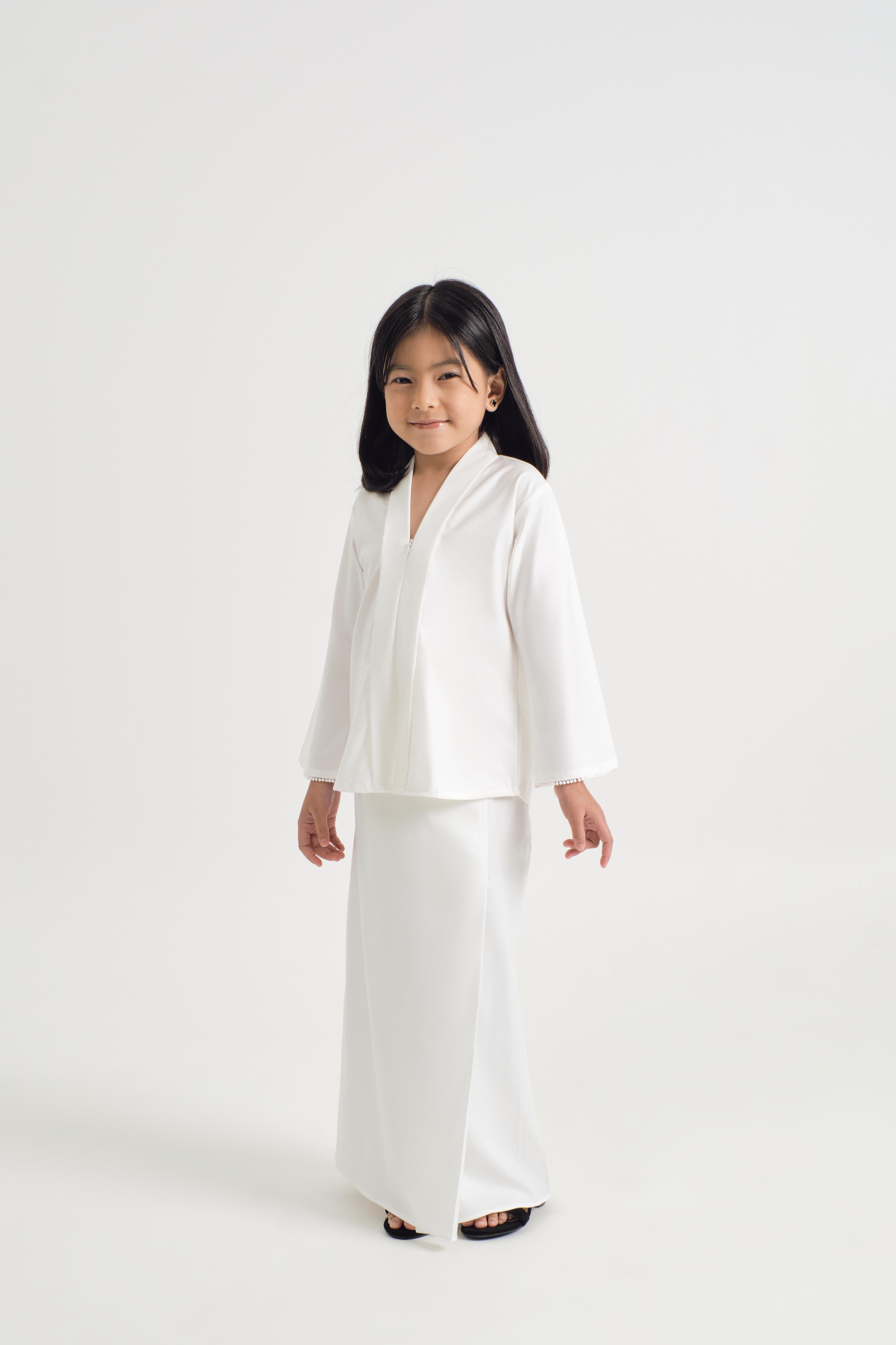 Patawali Girl Kebaya - Antique White