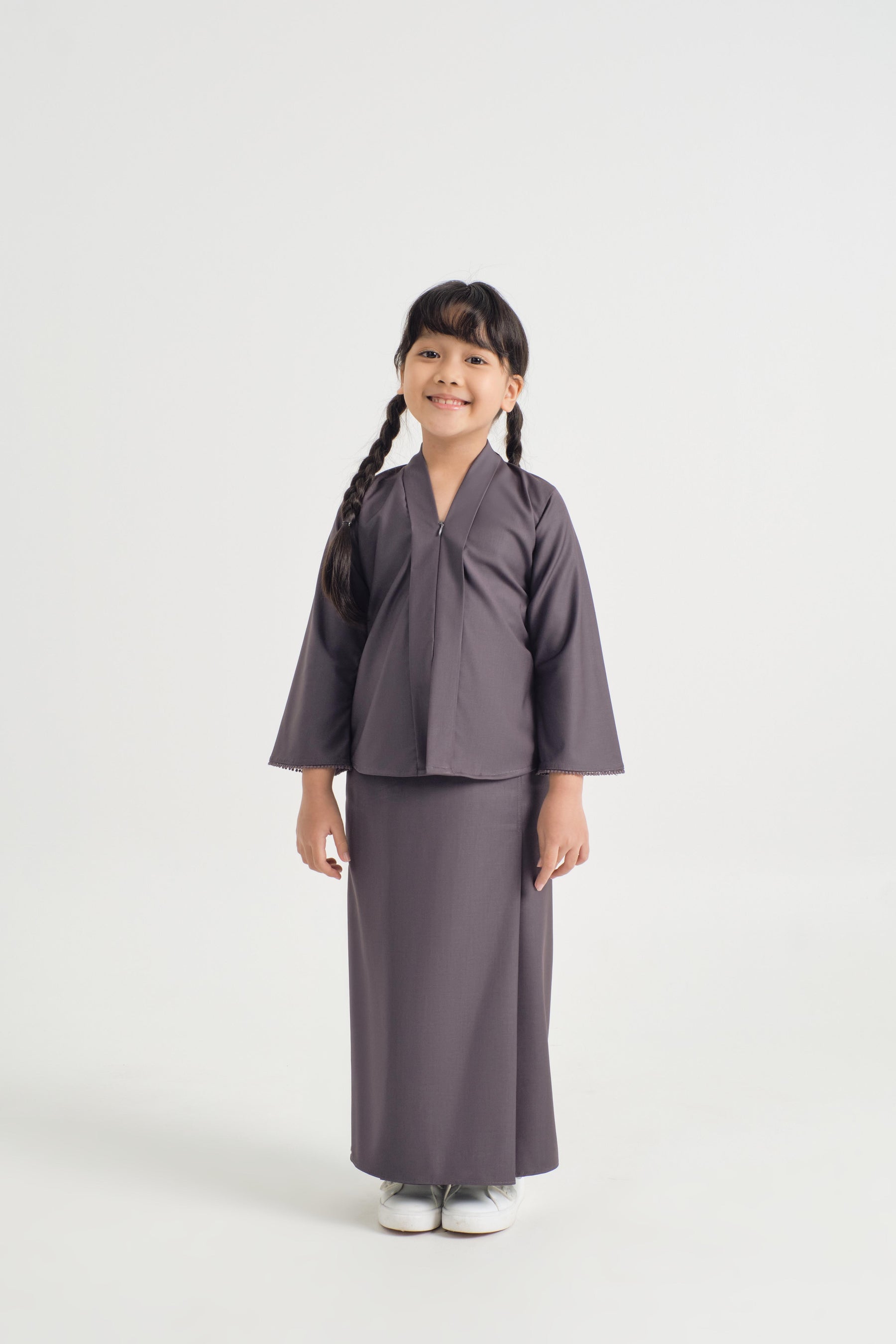 Patawali Girl Kebaya - Lead Grey