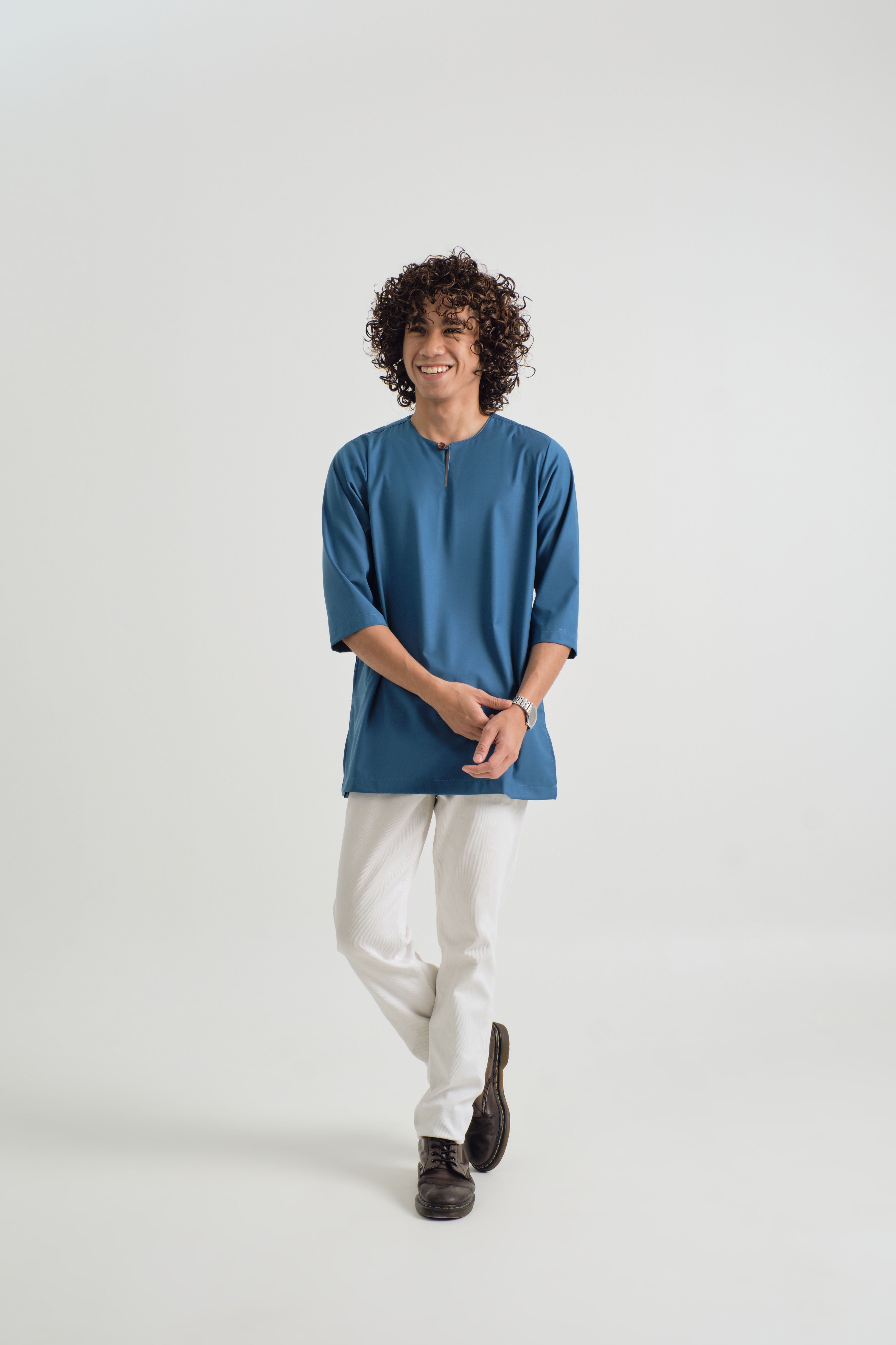 Patawali Three Quarter Sleeve Top - Ocean Blue