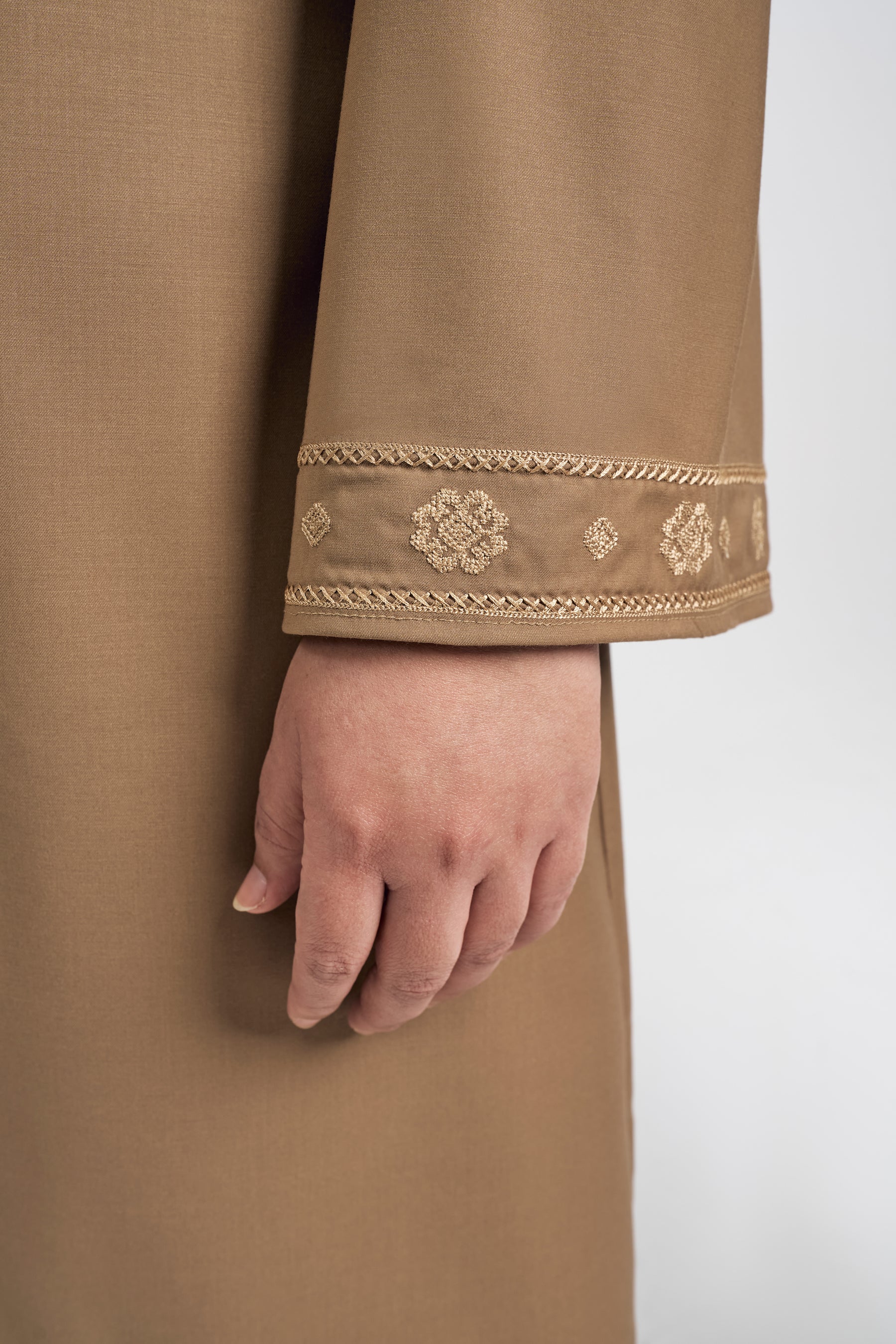 Patawali Baju Kebaya - Hazel Brown